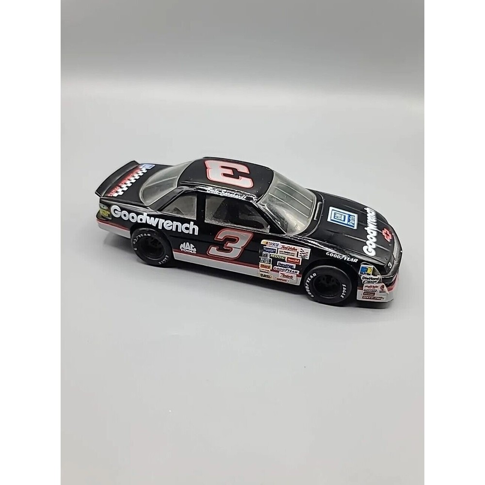 Vintage Nascar Dale Earnhardt #3 Goodwrench GM 1992 Chevy Lumina